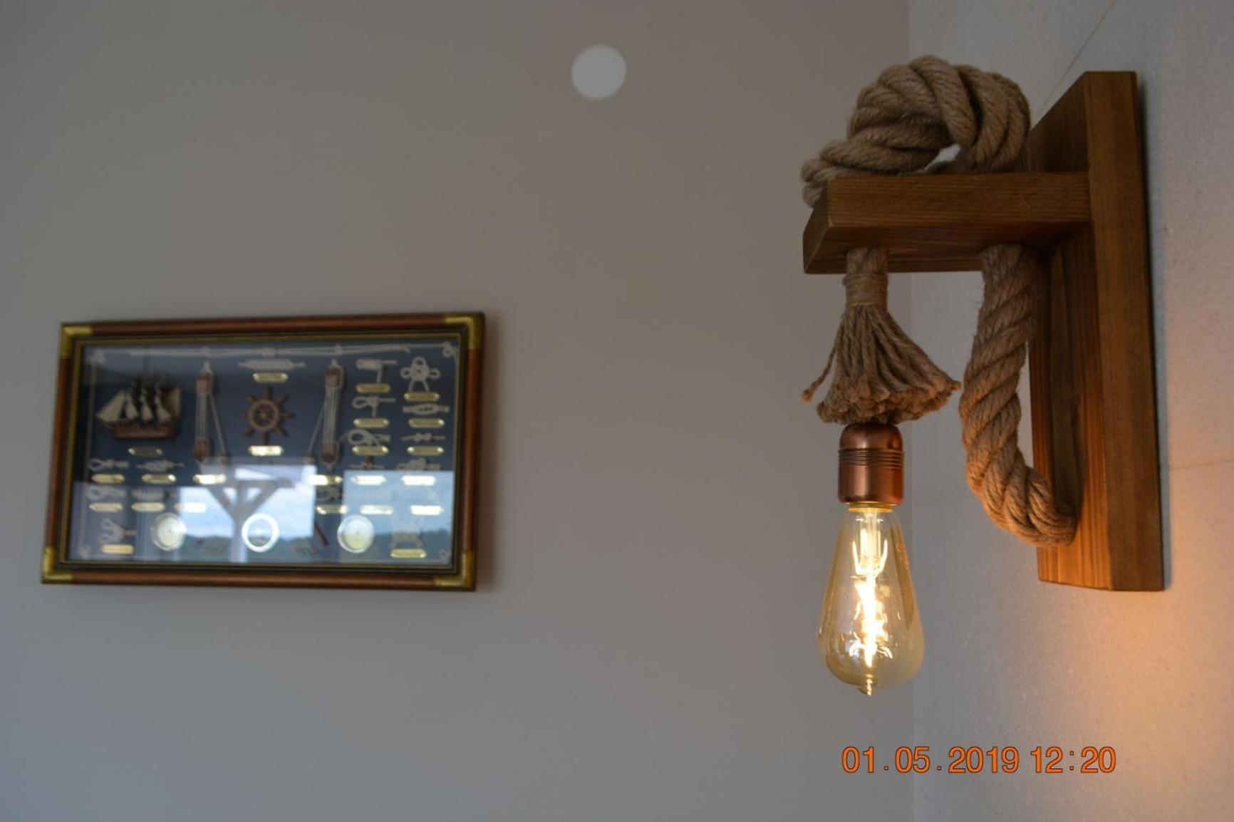 Sealodge: Luxurious Beachfront Villa with Private Pool and Sea Views Rogac Exterior photo