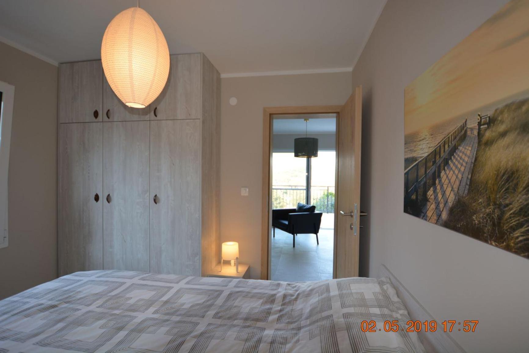 Sealodge: Luxurious Beachfront Villa with Private Pool and Sea Views Rogac Exterior photo